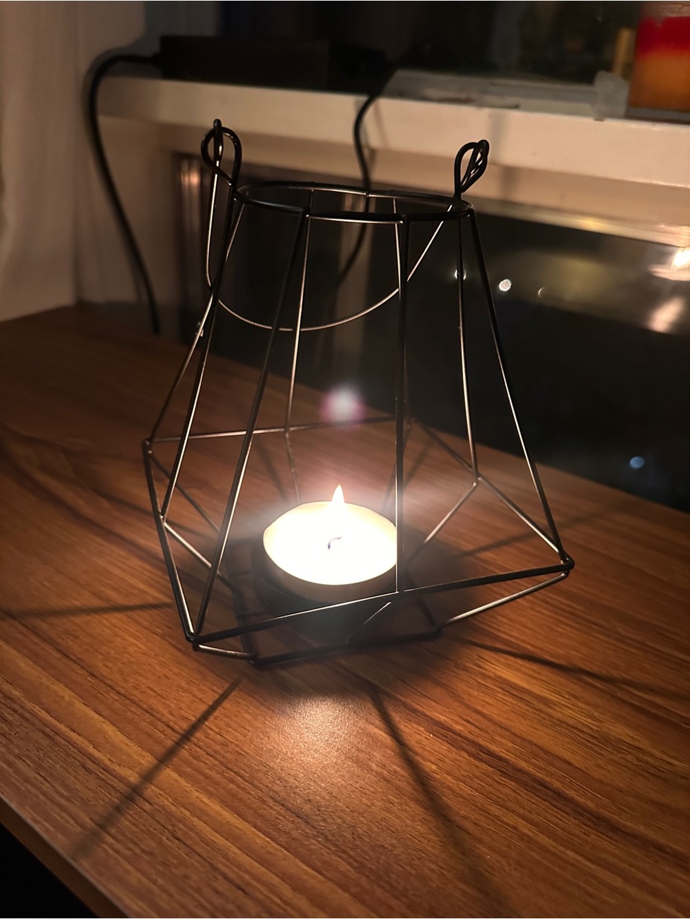 Black Metal Geometric Tealight Lantern